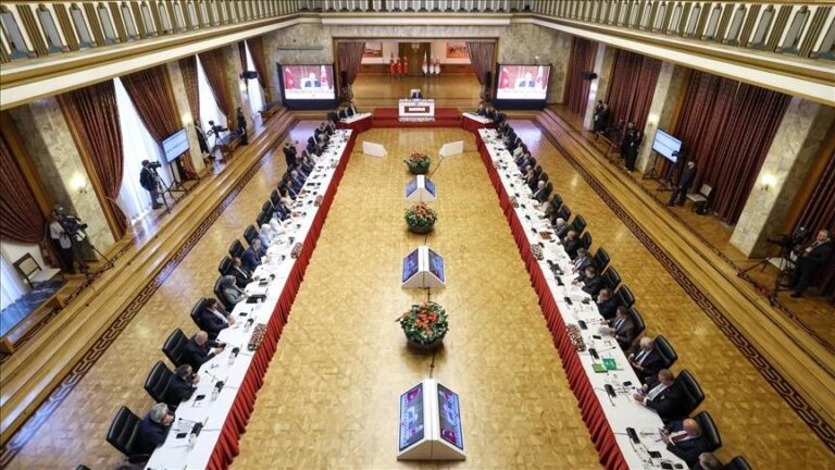 chpden milli dayanisma kardeslik ve demokrasi komisyonunun ucuncu toplantisina hazirlik sehit aileleri komisyona davet edilsin onerisi ty2xpNdh