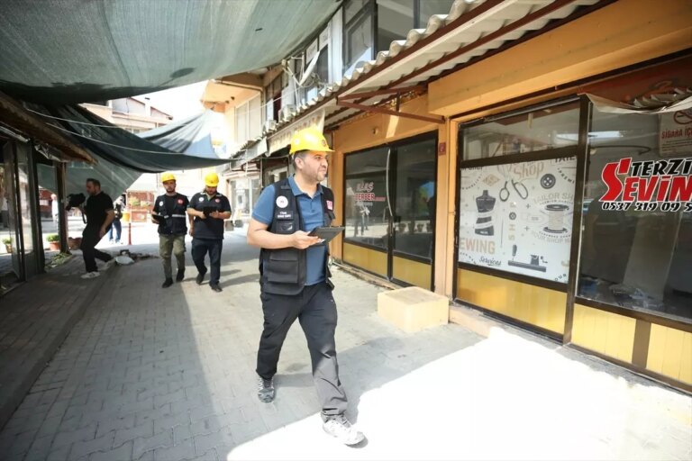 sindirgida deprem hasar tespiti devam ediyor vfvfMIU4