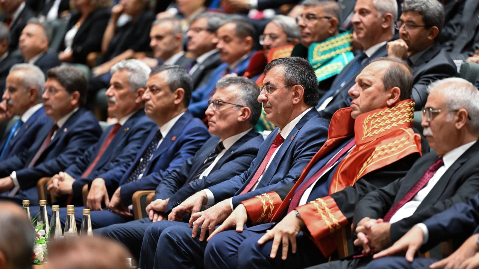 cumhurbaskani yardimcisi cevdet yilmazdan muhalefete yeni anayasa cagrisi siz de tekliflerinizi perspektifinizi ortaya koyun wd8hHTkN