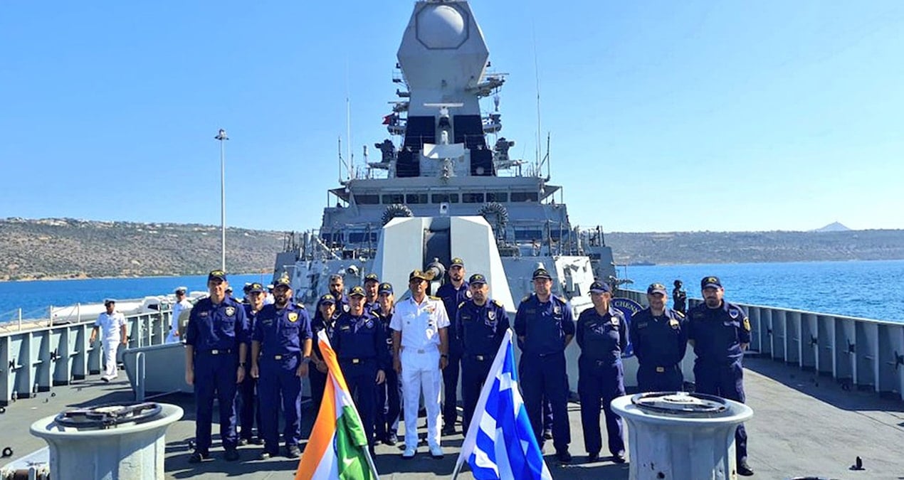 yunanistandan egede art arda tatbikat ZzS6R5gO