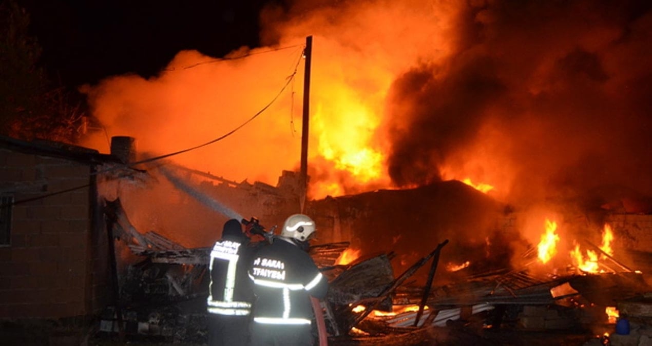 israil yine gazzeye saldirdi 97 kisiyi katletti dE1AVhWS.jpg