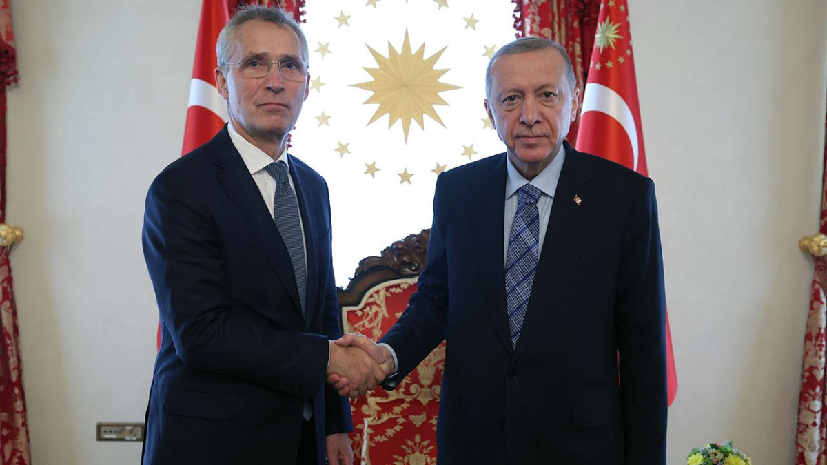 jens stoltenberg erdogan kararli ve bilgili bir adam onunla iletisim kurmak kolay 7XAdD2Ci.jpg