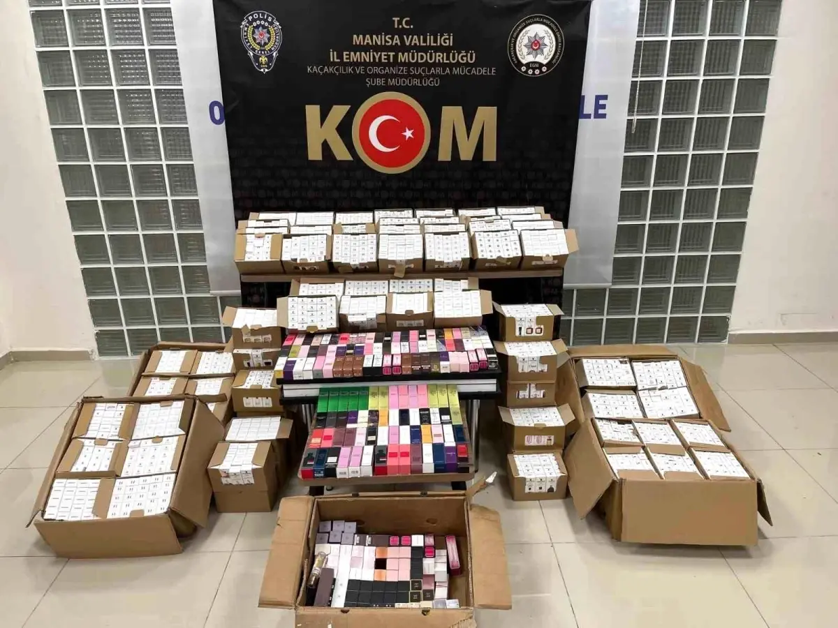 turgutluda kacak parfum operasyonu nHHUIe2k.jpg