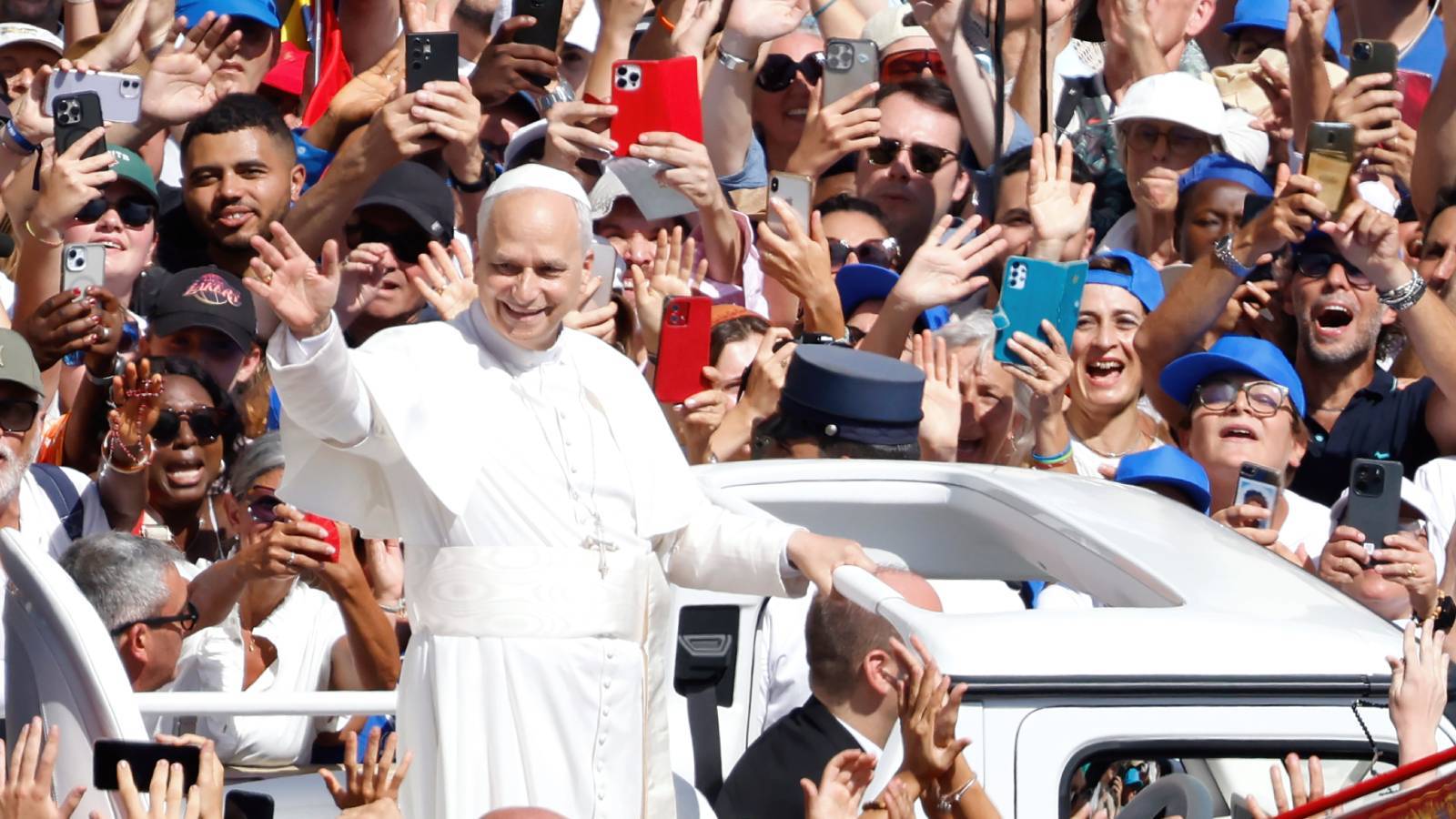 papadan bari seria yorumu butun halklar icin adalet adina birlikte calismanin yollarini aramaliyiz BHAtzrMG.jpg