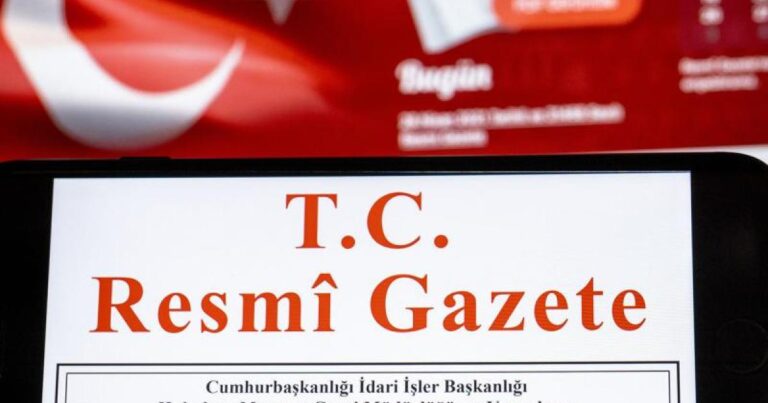 atama-ve-gorevden-alma-kararlari-resmi-gazetede-yayimlandi-independent-turkce-E13IYByz.jpg