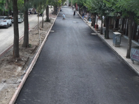 Manisada carsi bulvari yenileniyor B4JUN9Wr